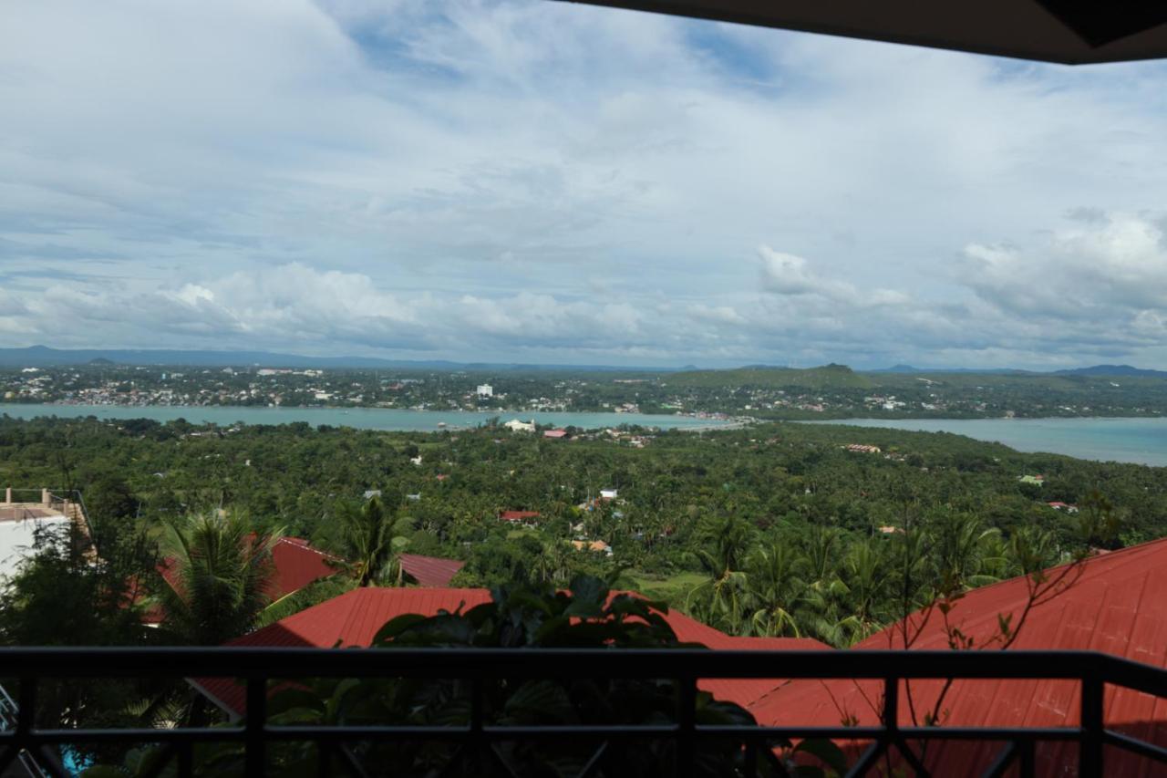 Bohol Plaza Mountain Resort And Restaurant Dauis Eksteriør billede