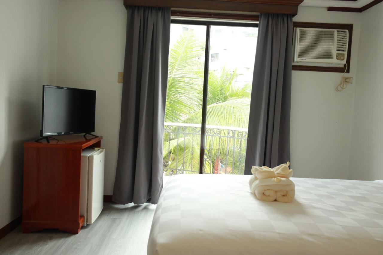 Bohol Plaza Mountain Resort And Restaurant Dauis Eksteriør billede