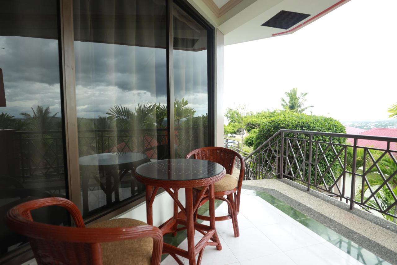 Bohol Plaza Mountain Resort And Restaurant Dauis Eksteriør billede