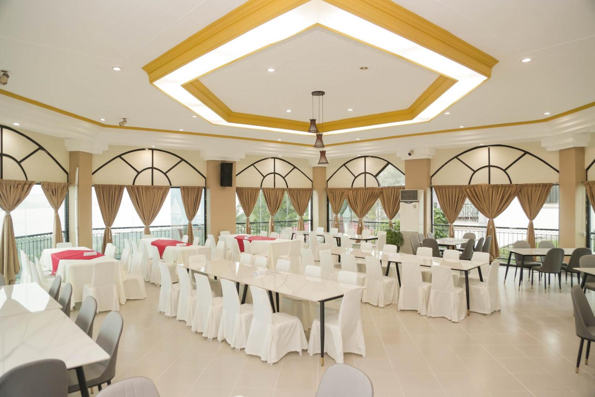 Bohol Plaza Mountain Resort And Restaurant Dauis Eksteriør billede